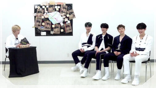 SHOW CHAMPION (MINI SHOW)